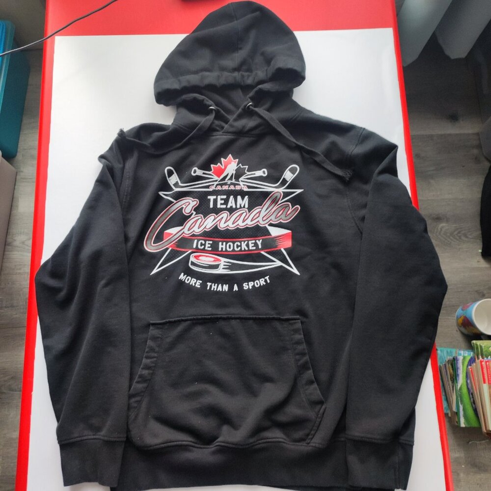 Team Canada hockey hoodie kangaroo pocket black graphic design men's size L